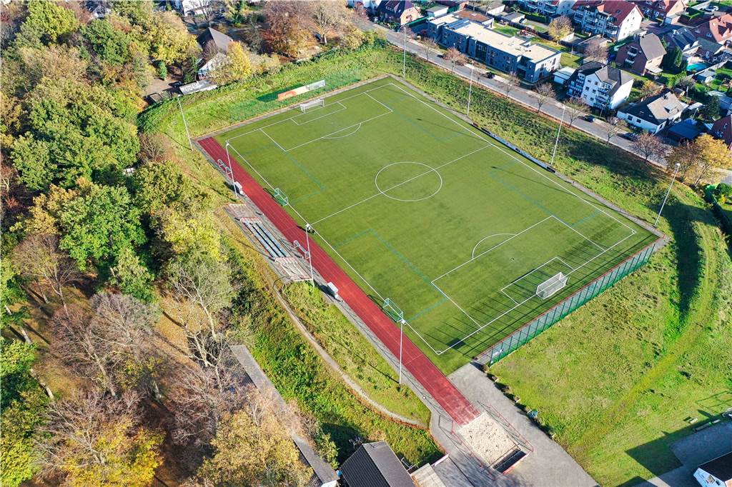 Spielgemeinschaft Victoria/Sportfreunde plant Acht-Stunden-Matchdays Sonntage mit bis zu vier Senioren-Partien binnen acht Stunden kann es nach der Bildung der Spielgemeinschaft SF Habinghorst/Dingen/Victoria geben.