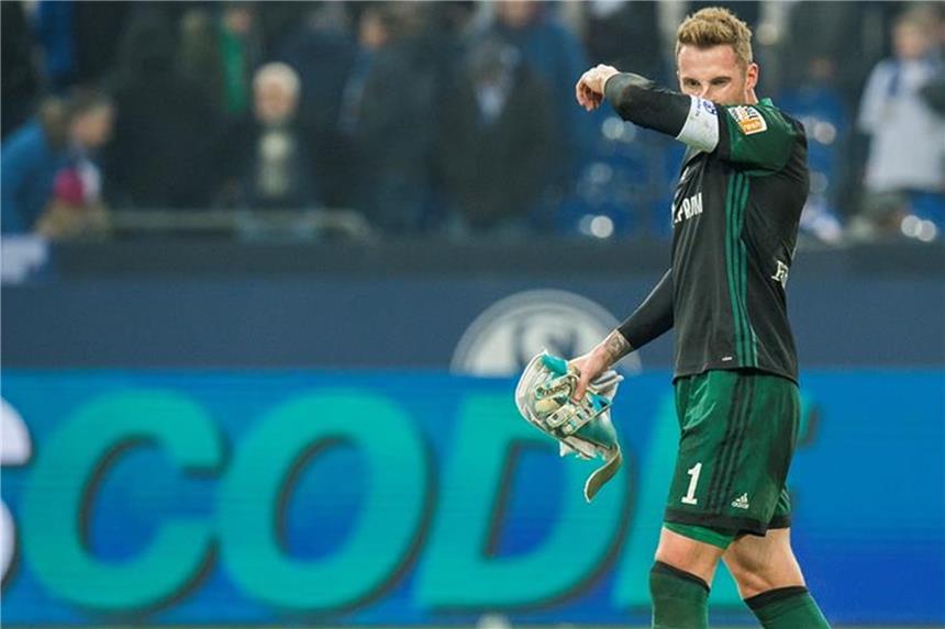 Fährmann nach Patzer: Kann mich nur entschuldigen Sonst so zuverlässig, gegen Bremen aber schwach: Schalkes Torwart Ralf Fährmann.