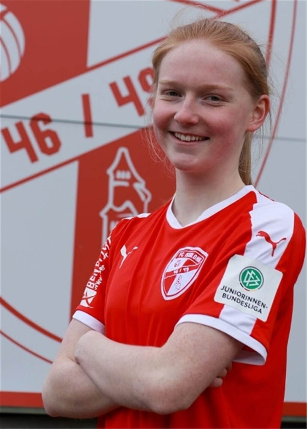 SV Berghofens neue Torhüterin hat schon Bundesliga-Luft geschnuppert Sophia Meyer wechselt zusammen mit Anna Tautz vom FC Iserlohn nach Dortmund.
