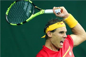Spaniens Star Rafael Nadal spielt gegen Deutschland im Davis Cup. Foto: Rajat Gupta/EPA