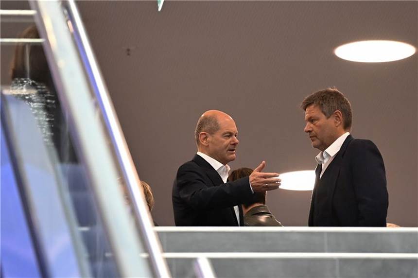 Corona-Pläne der Ampel: „Faktisch Lockdown für Ungeimpfte“ SPD-Kanzlerkandidat Olaf Scholz (l.) und Grünen-Vorsitzender Robert Habeck.