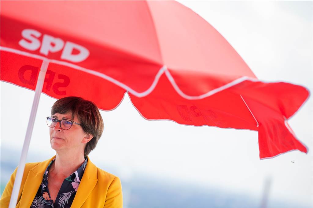 Kommunalwahlen in NRW: In vielen Städten kommt es noch zur Stichwahl - Liveblog SPD-Parteivorsitzende Saskia Esken äußerte sich enttäuscht über das Abschneiden ihrer Partei bei der Kommunalwahl in NRW.