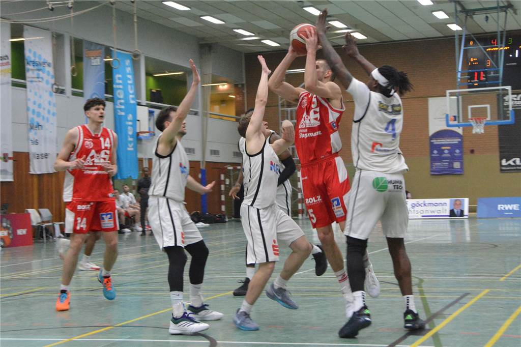Spiel 2, NEW Elephants Grevenbroich - BSV Münsterland Baskets Wulfen 81:77 (44:37)