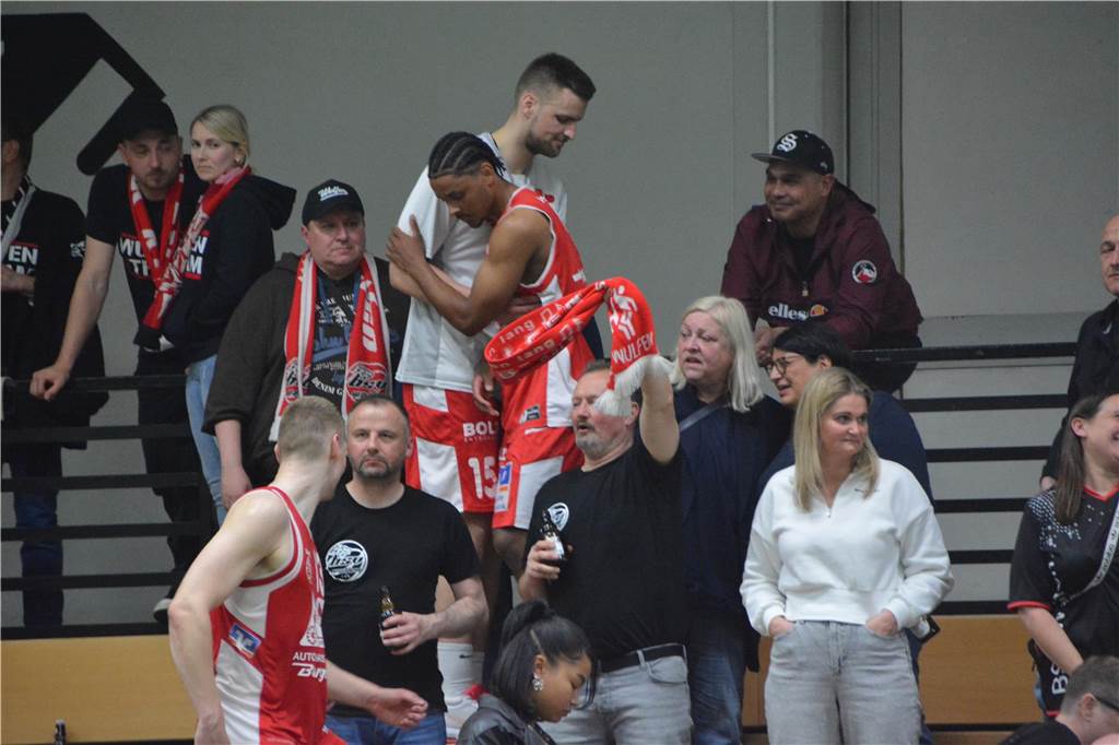 Spiel 2, NEW Elephants Grevenbroich - BSV Münsterland Baskets Wulfen 81:77 (44:37)