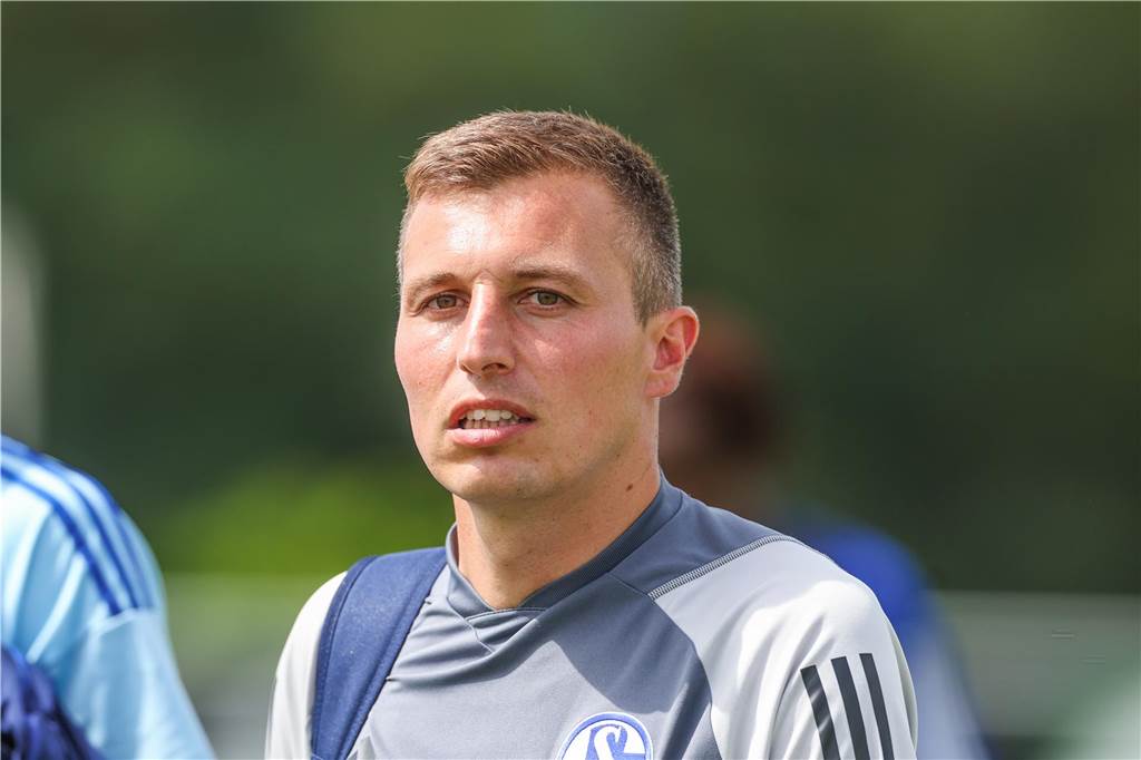 Die Woche auf Schalke: Zwei öffentliche Trainingseinheiten 15.08.2023, Fussball, Testspiel, Saison 2023/2024, U23 FC Schalke 04 - FC Schalke 04, Jakob Fimpel (FC Schalke 04)