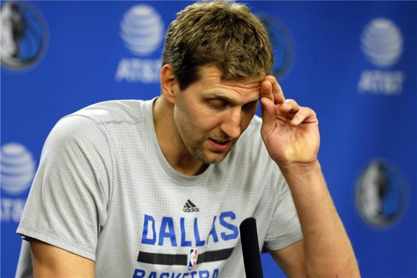 Basketball-Star Nowitzki offen für Rolle als Ersatzspieler Spielt seit 21 Jahren für die Dallas Mavericks: Basketball-Superstar Dirk Nowitzki. Foto: Tony Gutierrez/AP