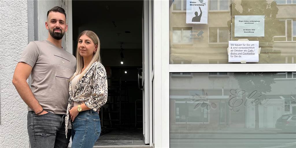 Aus fürs Restaurant Eléa - Die Nachfolger bauen jetzt um Spiros Kasmeridis und Thelmy Paraskevopoulou eröffnen das neue Lokal Fidél - Coffee & more in den ehemaligen Eléa-Räumen.