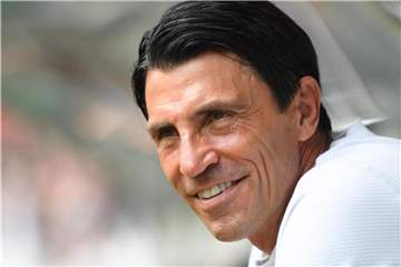 Sportdirektor Bruno Hübner und Eintracht Frankfurt haben sich auf eine langfristige Zusammenarbeit geeinigt. Foto: Arne Dedert