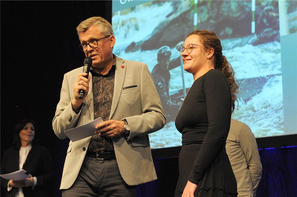 Jede Menge Ehrungen im Freischütz: 90 Bilder von der 57. Sportlerehrung der Stadt Sportlerehrung 2024 der Stadt SchwerteVerleihung der Sportlerehrenbriefe