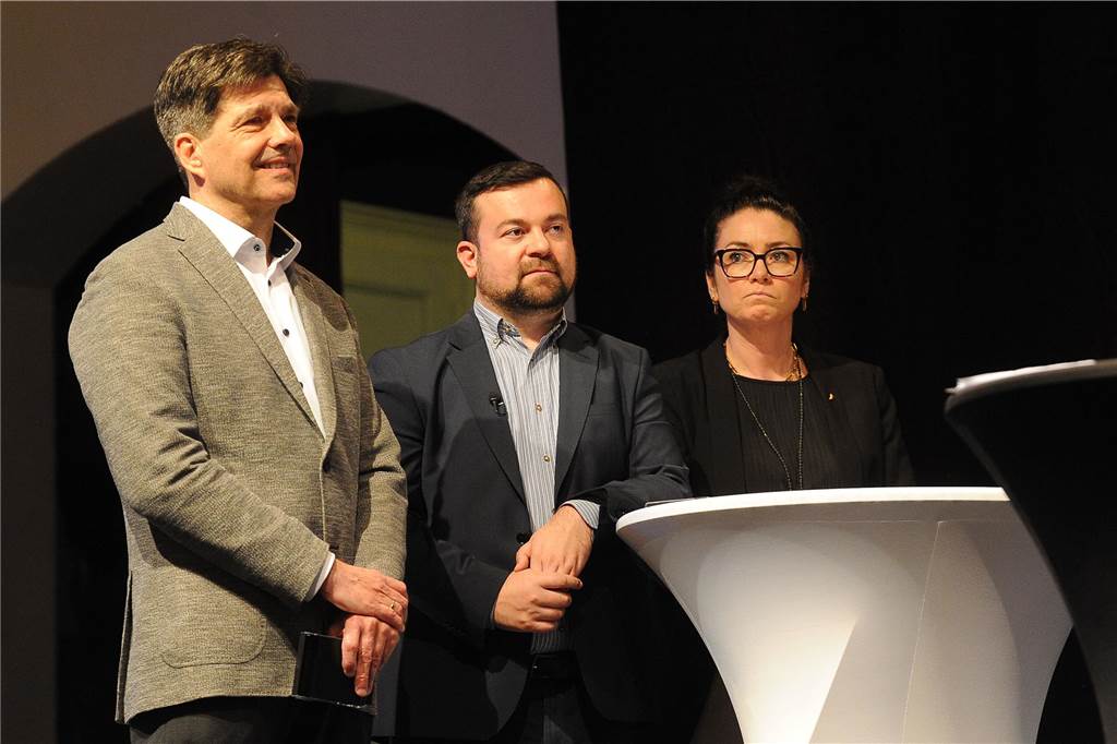 Jede Menge Ehrungen im Freischütz: 90 Bilder von der 57. Sportlerehrung der Stadt Sportlerehrung 2024 der Stadt SchwerteVerleihung der Sportplakette Gold