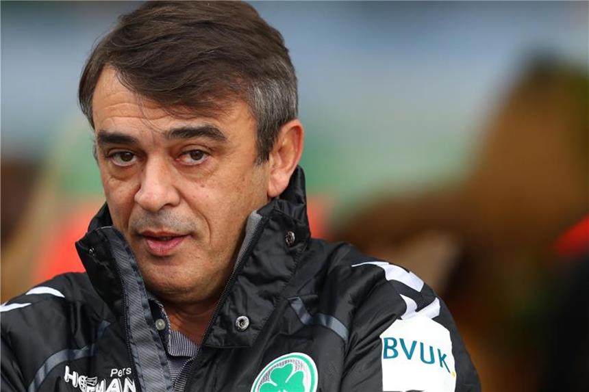 Fürth im „leichten Aufwind“: Trainer zuversichtlich SpVgg Greuther Fürths Trainer Damir Buric. Foto: Daniel Karmann/Archiv