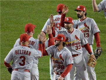 St. Louis Cardinals ist der erste Sieg in der World Series gelungen. Foto: Jason Szenes