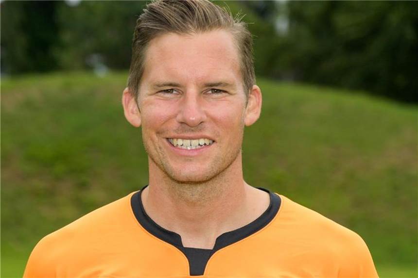 FC Ingolstadt verpflichtet Torwartroutinier Heerwagen St. Paulis Torwart Philipp Heerwagen wechselt zum FC Ingolstadt. Foto: Axel Heimken