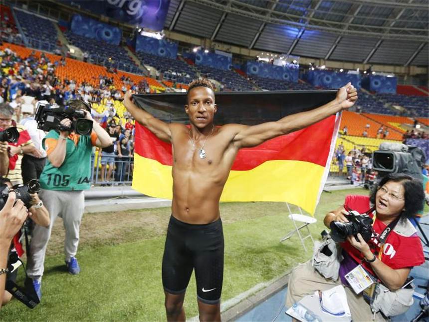 Hintergrund: Die deutschen Weltmeister seit 1983 Stabhochspringer Raphael Holzdeppe hat sich bei der WM in Moskau den Titel geholt. Foto: Kerim Okten