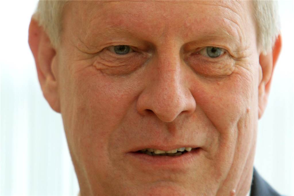 Stadt-Kämmerer Jörg Stüdemann: Die Kosten für die Erweiterung des Veranstaltungszentrums trägt zunächst die Stadt.