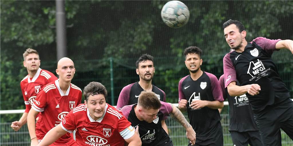 Wildes Spektakel: Eintracht Ickern sichert sich Platz drei der Stadtmeisterschaft Stadtmeisterschaft Spiel Platz 3 SG Castrop (rot) - Eintracht Ickern