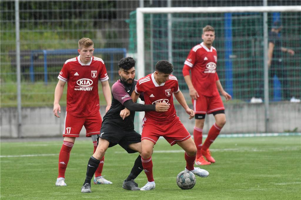 Wildes Spektakel: Eintracht Ickern sichert sich Platz drei der Stadtmeisterschaft Stadtmeisterschaft Spiel Platz 3 SG Castrop (rot) - Eintracht Ickern
