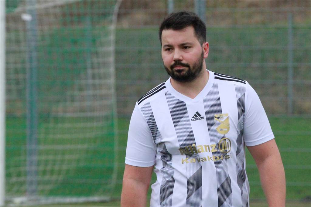 Personalnot in Werne: Leidenszeit bei Eintracht-Stammspieler verlängert sich doch Stammspieler Marko Martinovic wird Eintracht Werne weiter auf unbestimmte Zeit fehlen.