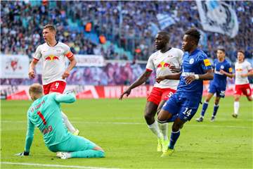 Starker Auftritt: Vor etwas mehr als einem Jahr gewann Schalke in Leipzig mit 3:1. Rabbi Matondo erzielt hier das Tor zum 3:0.