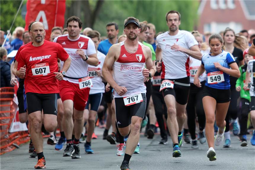 Stadtlohner Citylauf mit neuer Familienstaffel Start und Ziel des Citylaufs ist wie schon bei der vergangenen Auflage an der Stadthalle