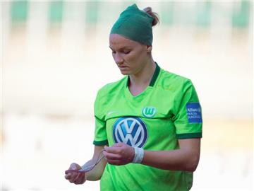 Startet mit dem VfL Wolfsburg in die Königsklassen-Saison: Nationalspielerin Alexandra Popp. Foto: Swen Pförtner