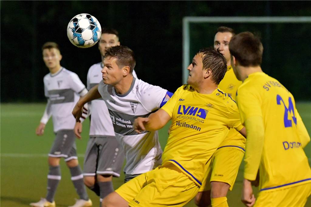 Dennis Närdemann hat in der Kreisliga C einen Zwei-Tore-Schnitt: „Es war ganz okay“ Statt Derbys gegen den Werner SC spielt Dennis Närdemann (2.v.r.) nun beispielsweise gegen den VfL Senden IV.