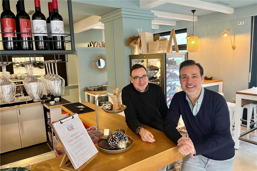 Neues Restaurant Yamas serviert griechische Tapas Stavros Liakeas und Patrick Wellner haben das Ex-Westermanns nach ihren Vorstellungen umgebaut.
