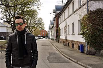 Stefan Bauer wohnt in der Liethstraße in der Nähe der Ruhr. Hier ist die Innenstadt eher beschaulich und grün.