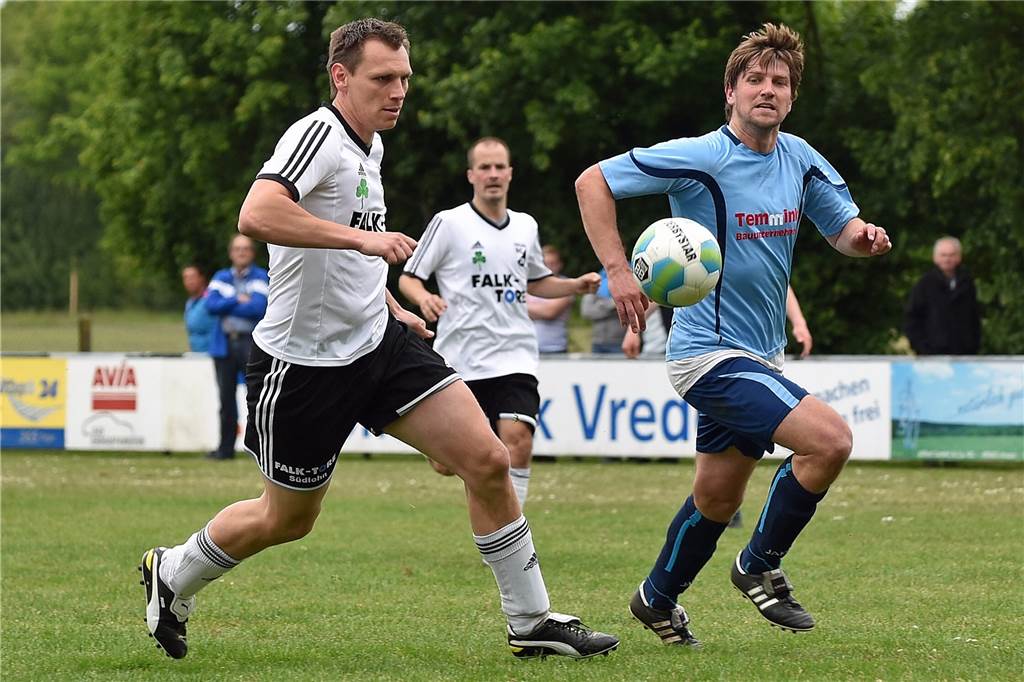 SF Ammeloe stellen neuen Trainer vor: Nachfolger für Banken/Stroetmann Stefan Bennink (r.), hier als Ammeloer Spieler, kehrt nun als Trainer zurück.