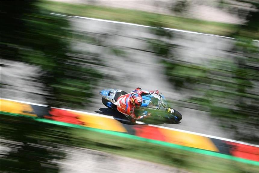 Keine erste Reihe für deutsche Piloten auf dem Sachsenring Stefan Bradl wird den Deutschland-Grand-Prix von Platz 21 aus in Angriff nehmen. Foto: Hendrik Schmidt