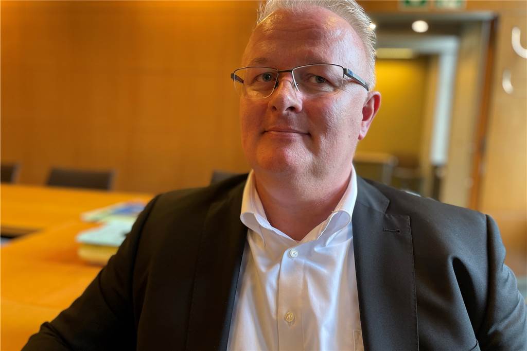 Millionen-Pläne für Castrop-Rauxeler Rathaus der Bürgerschaft konkreter Stefan Brenk, Bereichsleiter Kämmerei im Rathaus Castrop-Rauxel, erklärt, warum man sich für die Null-Variante mit Neubau stark macht.