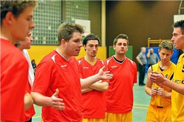 Stefan Jantoss (M.) wird nur noch als Trainer der BG Lünen aktiv sein.