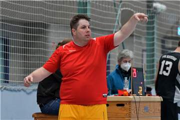 Stefan Jantoss, Trainer der BG Lünen, macht sich grundsätzliche Gedanken um den Fortgang der aktuellen Spielzeit.
