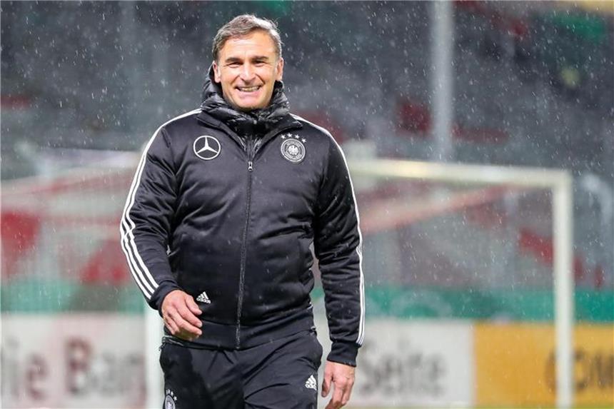 U21-Coach: Einige Europameister haben Chancen auf die WM Stefan Kuntz ist der Trainer des U21-Teams. Foto: Jan Woitas
