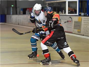 Stefan Schlettert (l.) und die Maidy Dogs haben im Heimspiel die Mannschaft der Bochum Lakers mit 10:3 besiegt.