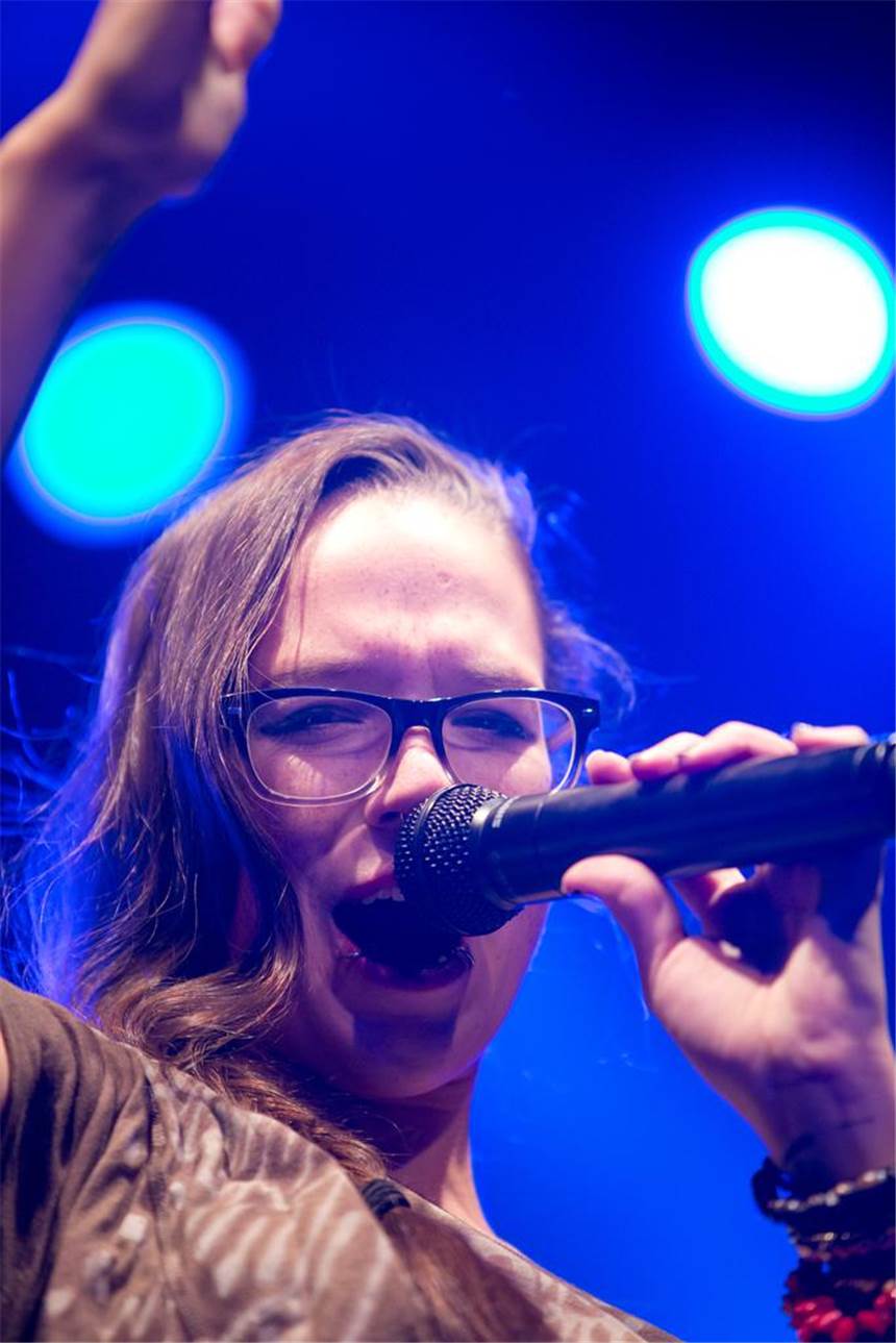 Die Gute-Laune-Frau Stefanie Heinzmann im Jovel in Münster.