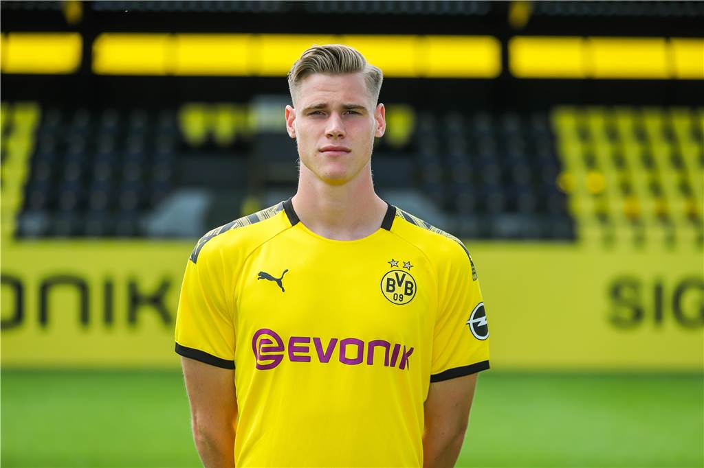 Sogar BVB-Kapitän Marco Reus ist von U23-Spieler Chris Führich beeindruckt Steffen Tigges kam vor der Saison vom VfL Osnabrück zur BVB-U23.