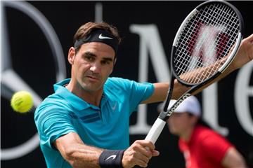 Steht in Stuttgart in der Runde der letzten Vier: Roger Federer. Foto: Marijan Murat