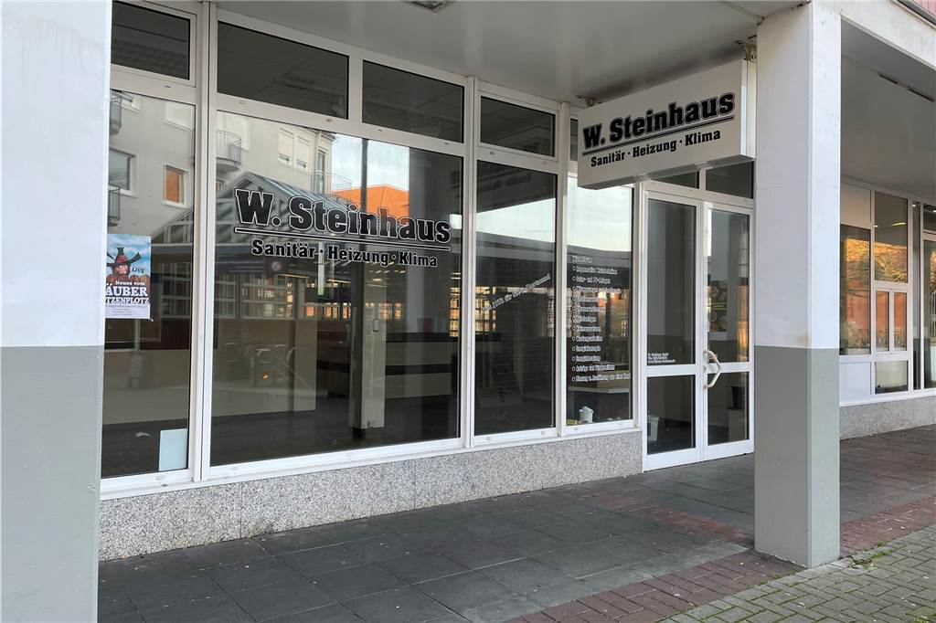 xxxx Das Ladenlokal in der Werner Straße in Lütgendortmund, in dem vorher das Sanitärgeschäft „Steinhaus“ war, steht schon länger leer.
