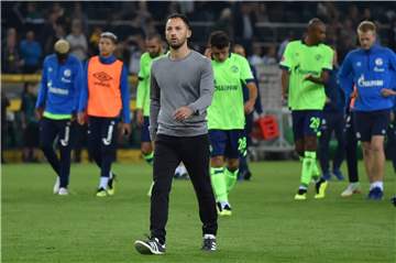 Steht vor schwierigen Wochen: S04-Coach Domenico Tedesco.