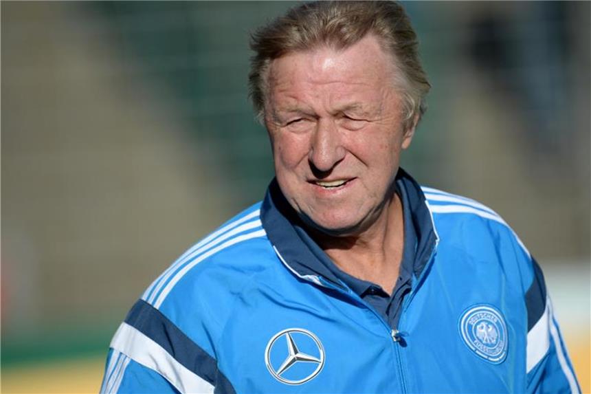 Steht vor seinem ersten Einsatz als Interims-Bundestrainer der Frauen: Horst Hrubesch. Foto: Daniel Reinhardt