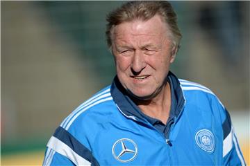 Steht vor seinem ersten Einsatz als Interims-Bundestrainer der Frauen: Horst Hrubesch. Foto: Daniel Reinhardt