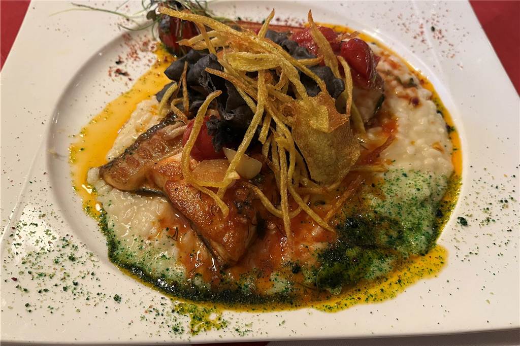 Himmlisches Tiramisu : Rezept aus italienischem Dorf bei „Da Fabio“ Steinbuttmedaillons auf Spargelrisotto