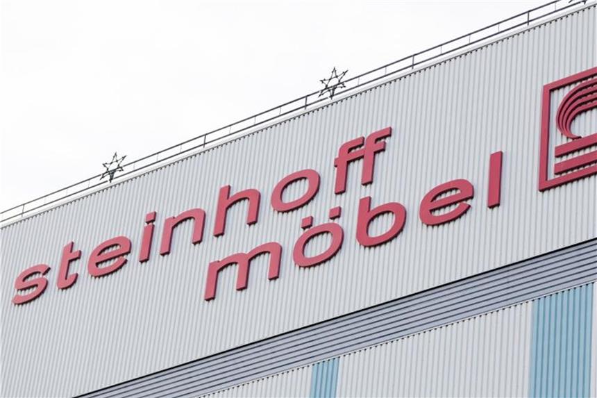 Steinhoff ist mit dem Bekanntwerden von Unregelmäßigkeiten in eine tiefe Krise gestürzt. Foto: Mohssen Assanimoghaddam