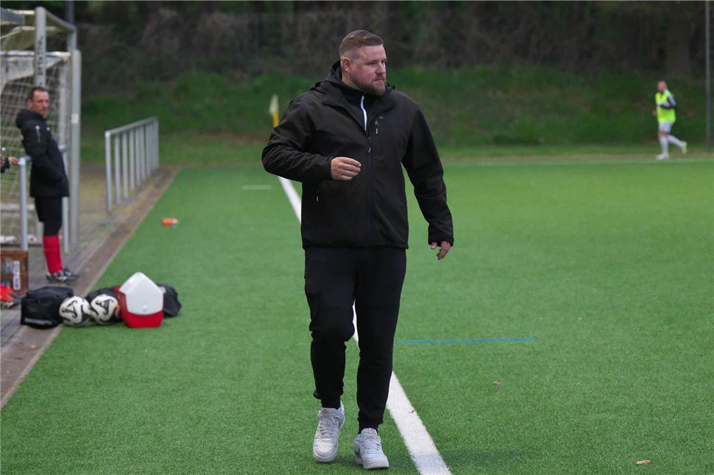 Stellte hinterher fest, dass es ein unterhaltsames und spaßiges Derby war: Hullerns Trainer Marco Masannek.