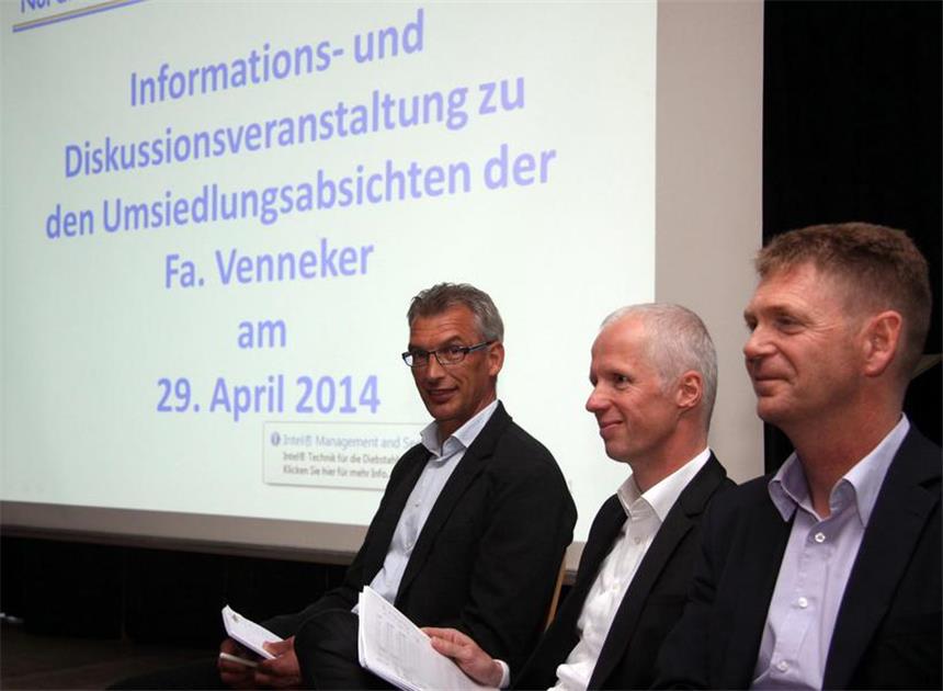 Venneker-Neubau - 300 Bürger bei Info-Abend Stellten die Pläne vor (v.l.): Viehhändler Albert Venneker, Architekt Andreas Bodem und Gutachter Stefan Völlmecke.