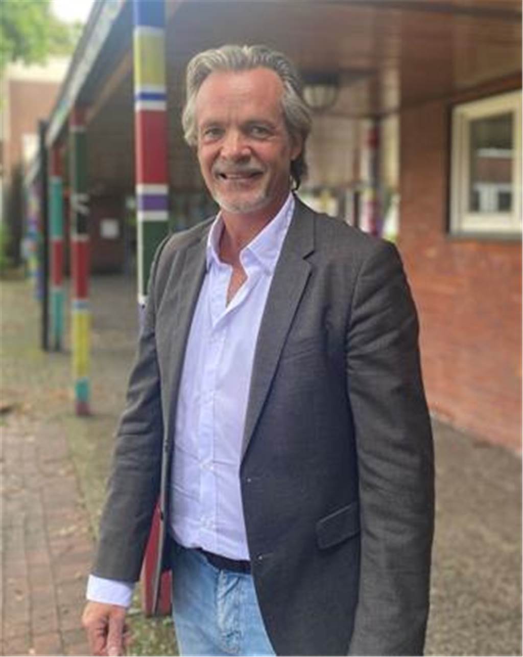 Stunden-Ausfall: Eine Schule fast 10 Prozent weniger Regelunterricht Stephan Helfen ist der Leiter der Profilschule in Ascheberg.