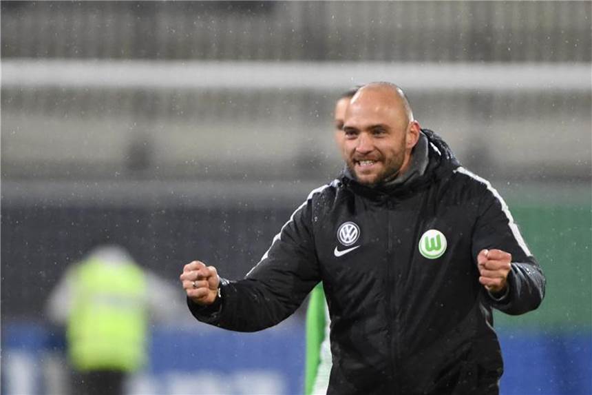 Titelduell zwischen Wolfsburg und Bayern Stephan Lerch möchte den VfL Wolfsburg erneut zum Titel führen. Foto: Hermann Hay