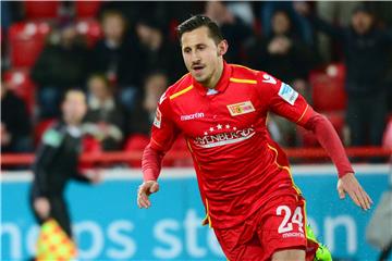 Steven Skrzybsk geht ab der kommenden Saison für den FC Schalke 04 auf Torejagd.