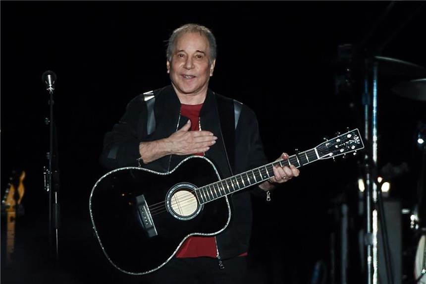 Paul Simon gibt Abschiedskonzert in New York „Still Crazy After All These Years“: Paul Simon gibt sein letztes Konzert. Foto: Evan Agostini/Invision/AP